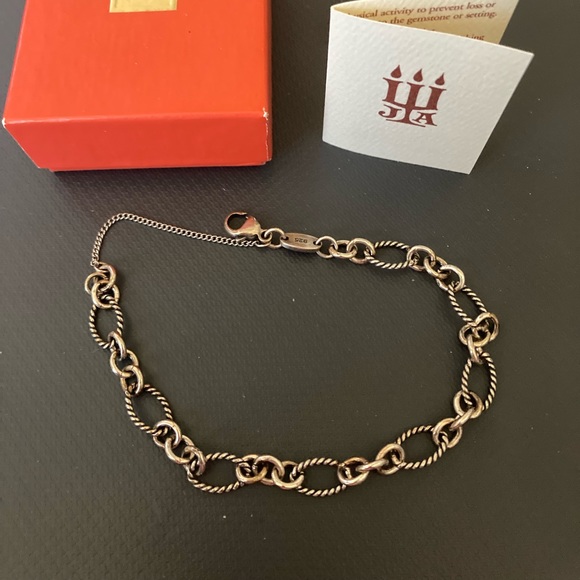 James Avery oval twist bracelet